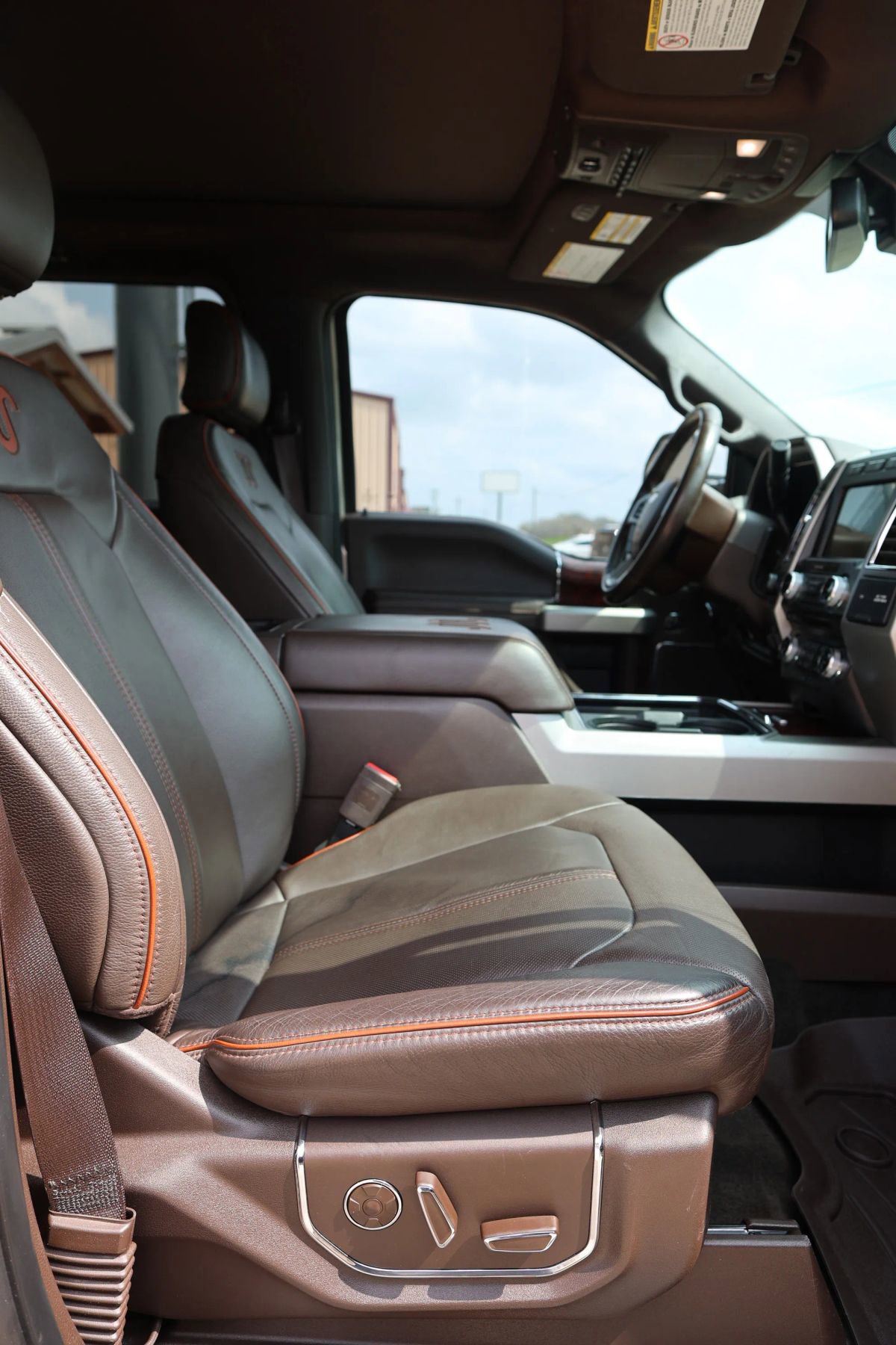 Used 2017 Ford F250 King Ranch w/ King Ranch Ultimate Package image 35