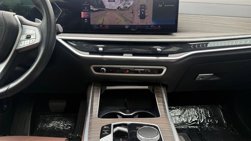 Used 2023 BMW X7 xDrive40i w/ Premium Package AWD/4WD image 15