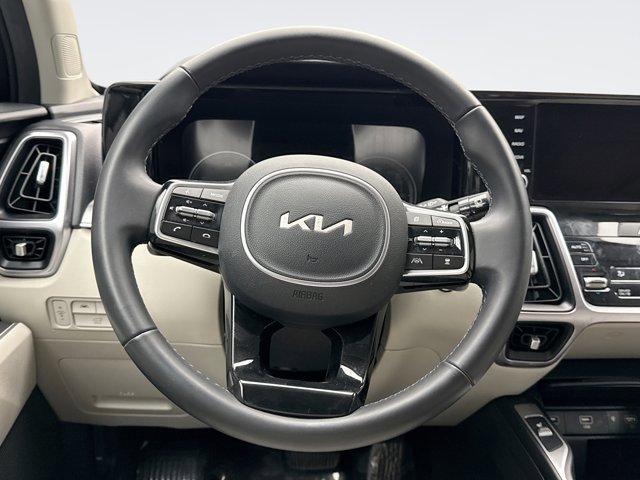 Used 2023 Kia Sorento EX AWD/4WD image 12