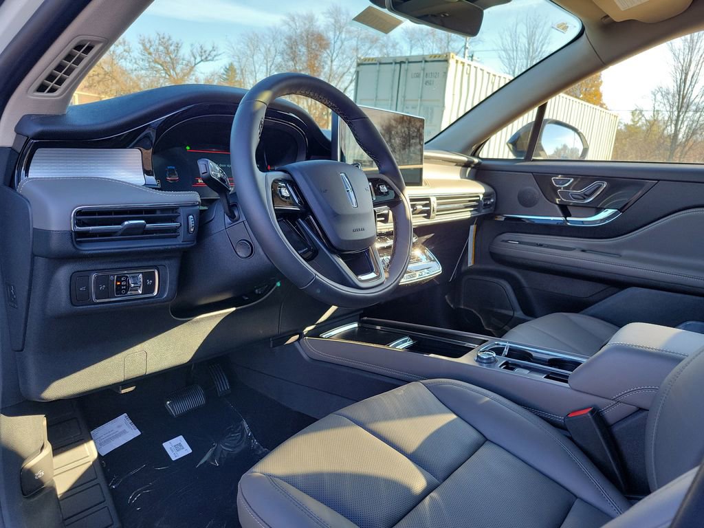 New 2026 Lincoln Corsair Premiere image 20