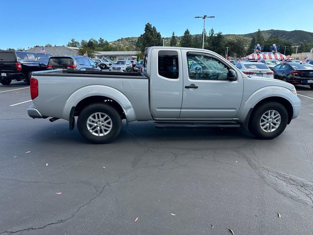 Used 2017 Nissan Frontier SV image 6