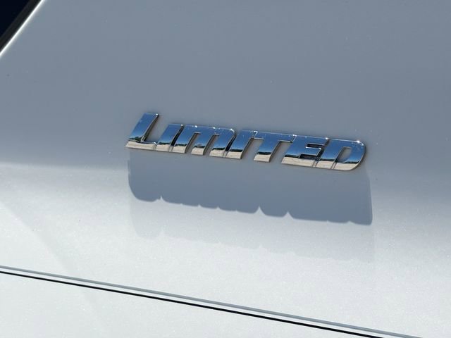 Used 2018 Toyota 4Runner Limited RWD image 11