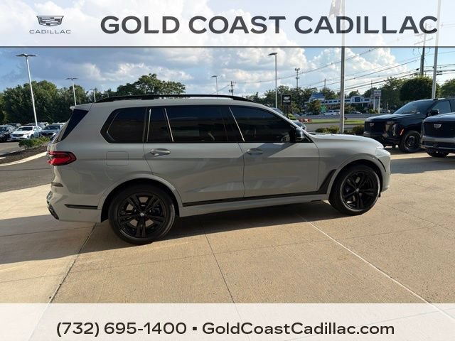 Used 2025 BMW X7 M60i AWD/4WD image 4