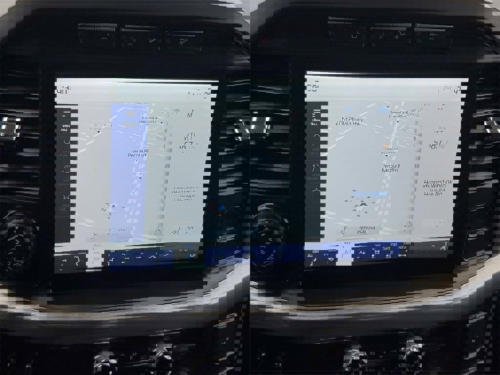 Used 2021 Ford F150 Lariat w/ Equipment Group 501A Mid image 16