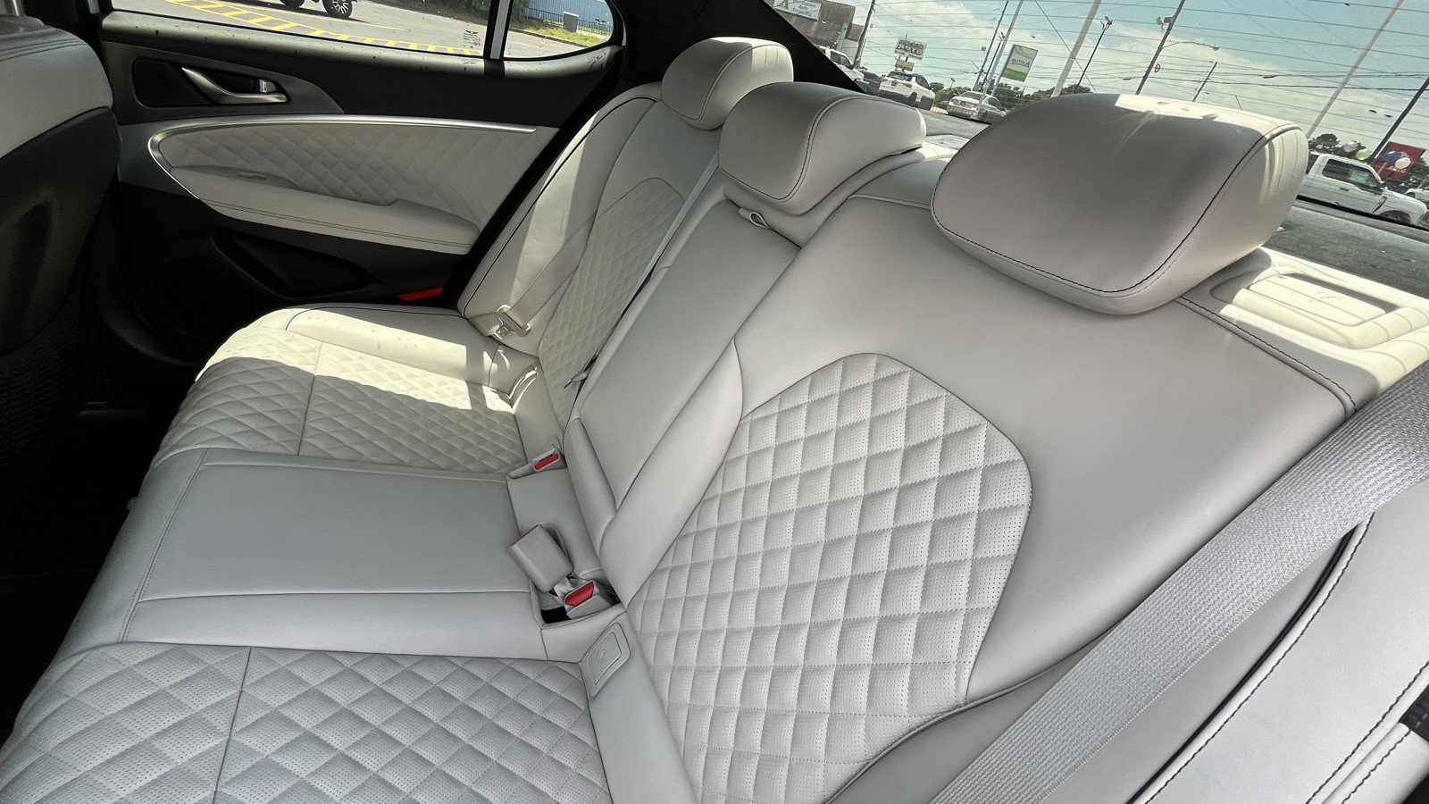 Used 2024 Genesis G70 3.3T Advanced w/ Sport Prestige Package RWD image 17