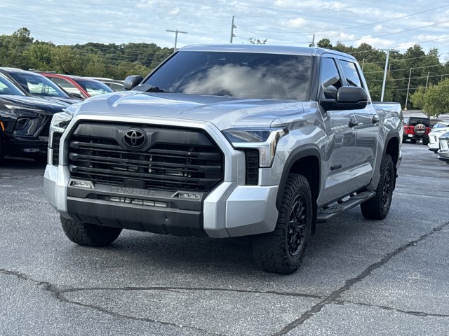 Used 2025 Toyota Tundra SR5 AWD/4WD image 11