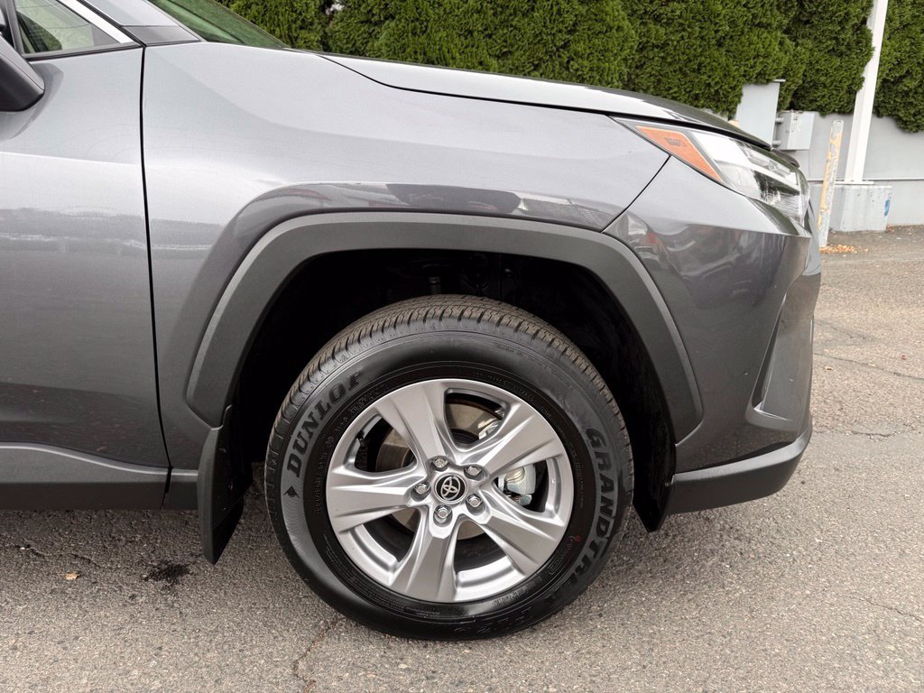 Used 2025 Toyota RAV4 XLE w/ Convenience Package AWD/4WD image 12