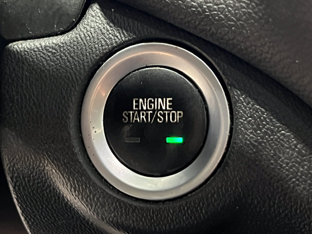 Used 2019 Chevrolet Equinox LT FWD image 21