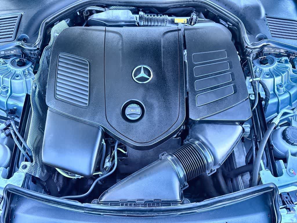 Used 2025 Mercedes-Benz C 300 Sedan image 12