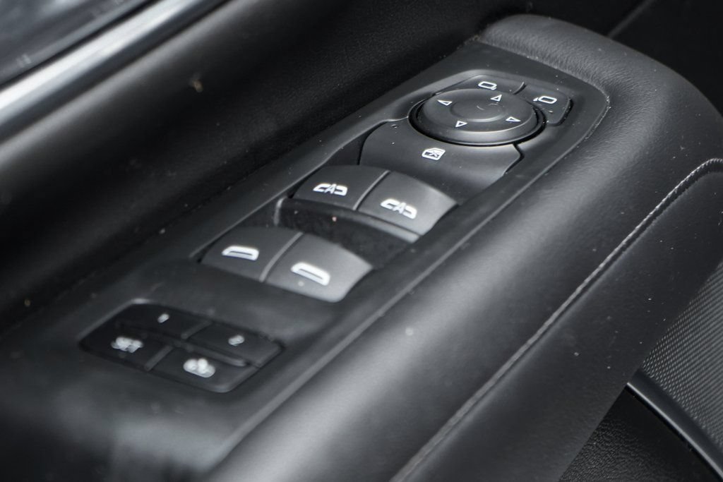 Used 2021 Chevrolet Tahoe LT AWD/4WD image 18