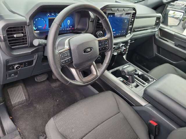 Used 2024 Ford F150 XLT w/ XLT Black Appearance Package RWD image 17
