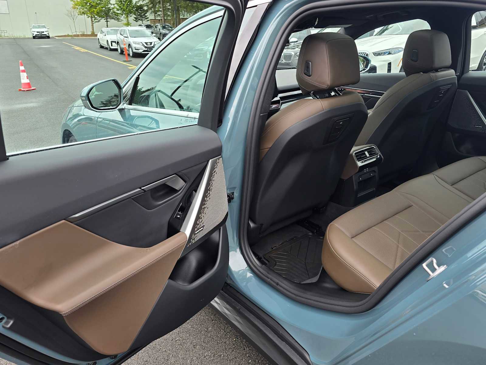 Used 2026 BMW i5 eDrive40 AWD/4WD image 15