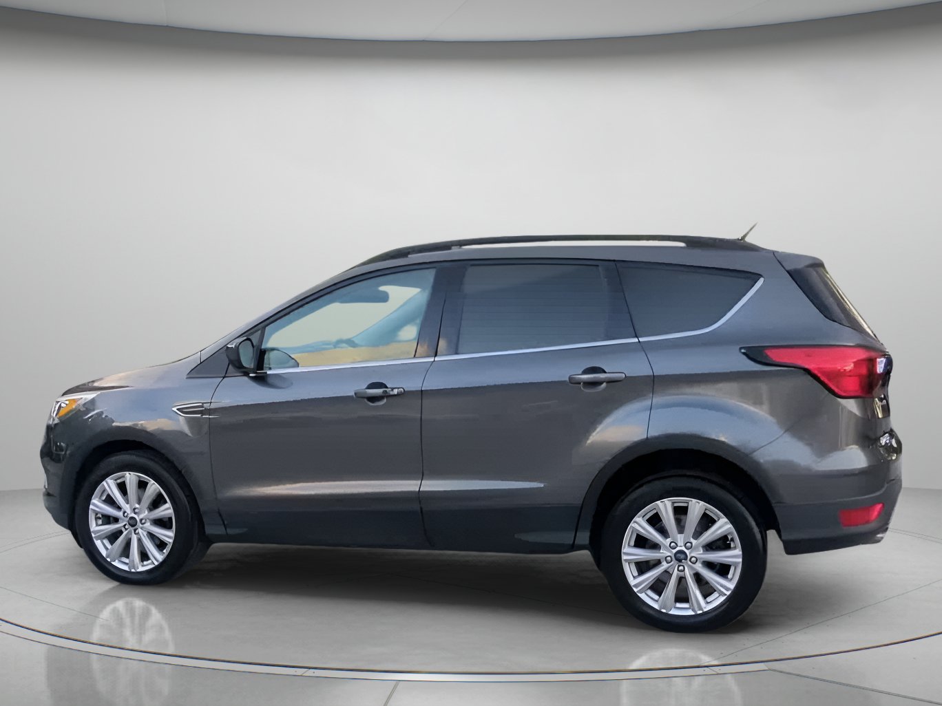 Certified 2019 Ford Escape SEL FWD image 17
