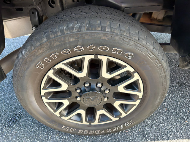 Used 2025 RAM 2500 Limited AWD/4WD image 17