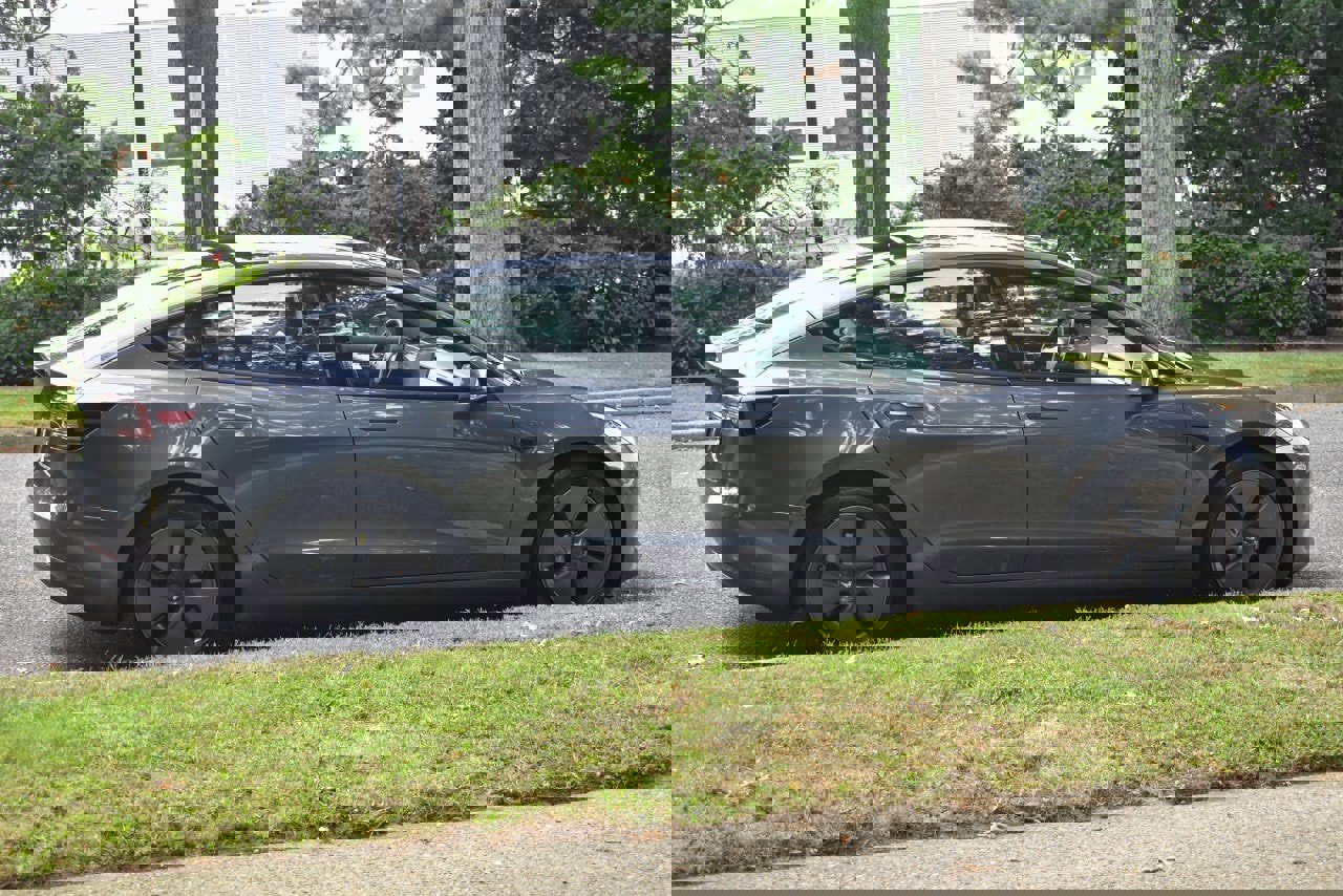 Used 2022 Tesla Model 3 Long Range image 9