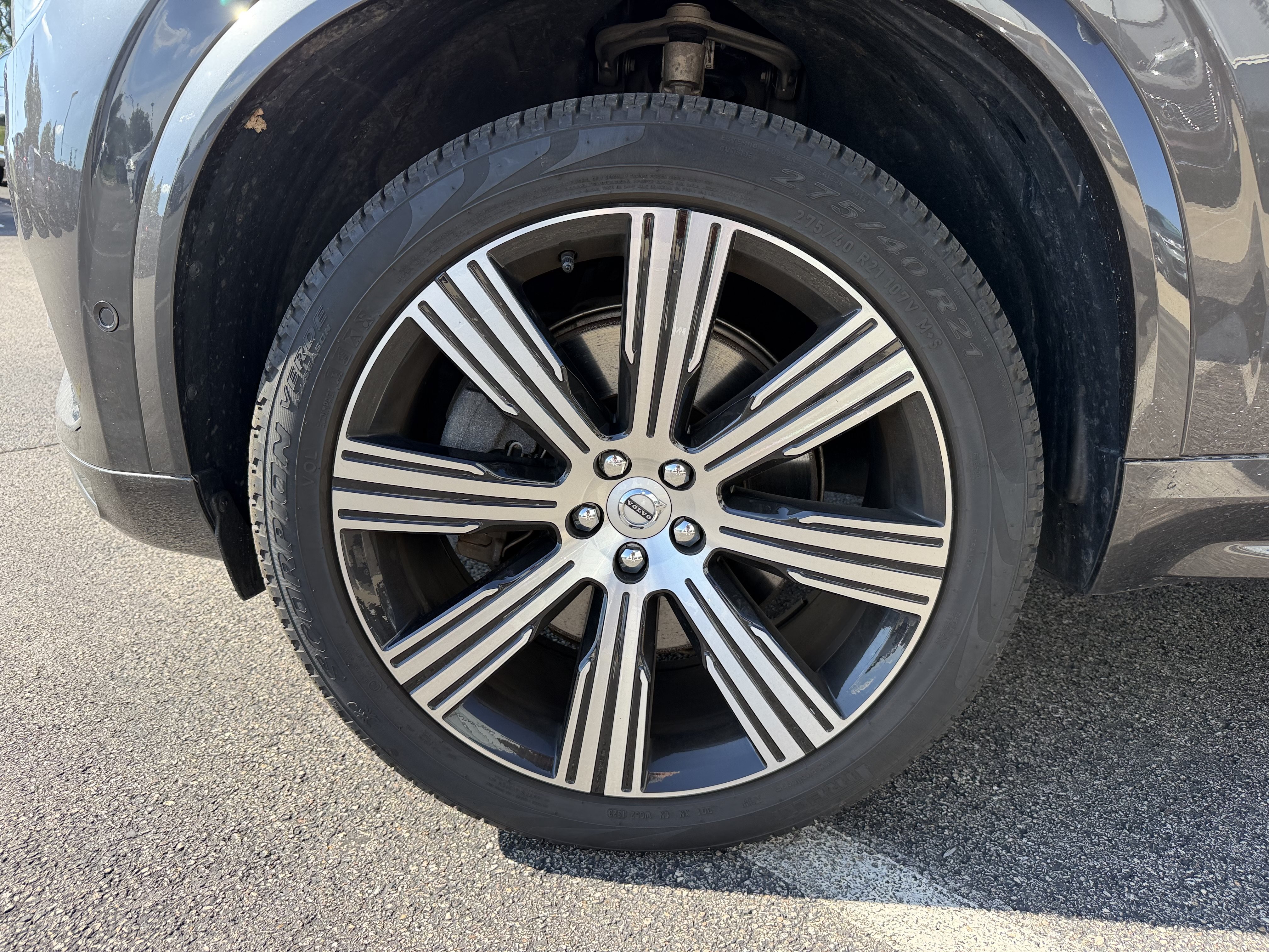 Used 2024 Volvo XC90 T8 Plus w/ Protection Package Premier AWD/4WD image 12