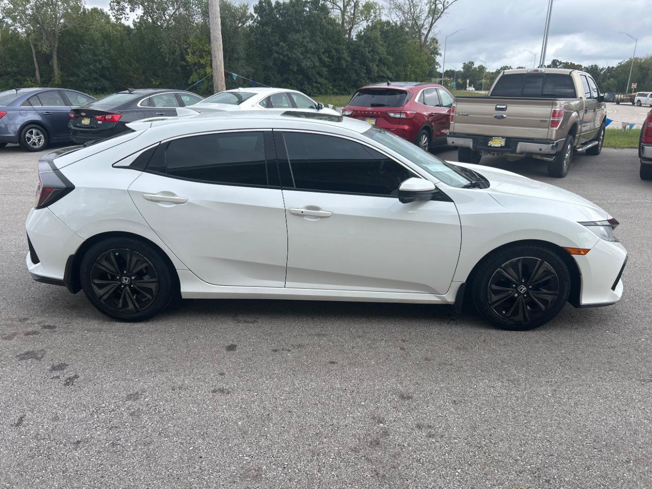 Used 2019 Honda Civic EX image 4
