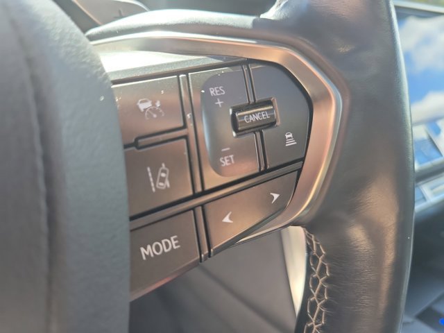 Used 2022 Lexus LX 600 4WD w/ Premium Package image 28