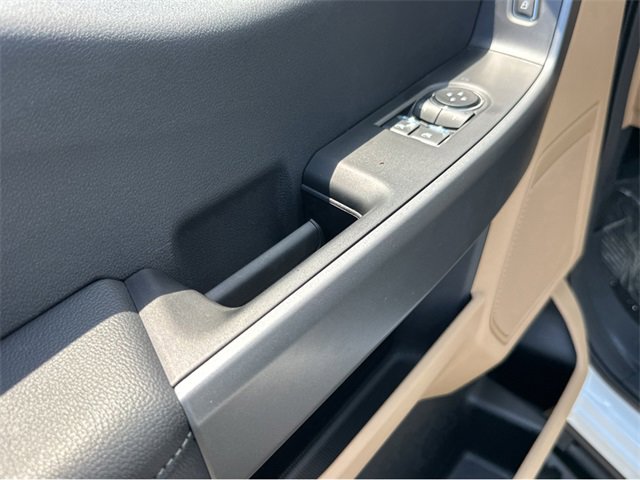 New 2025 Ford F250 XLT image 29