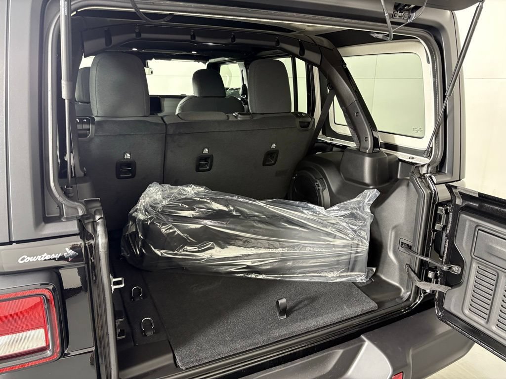 New 2026 Jeep Wrangler Unlimited Sport AWD/4WD image 35