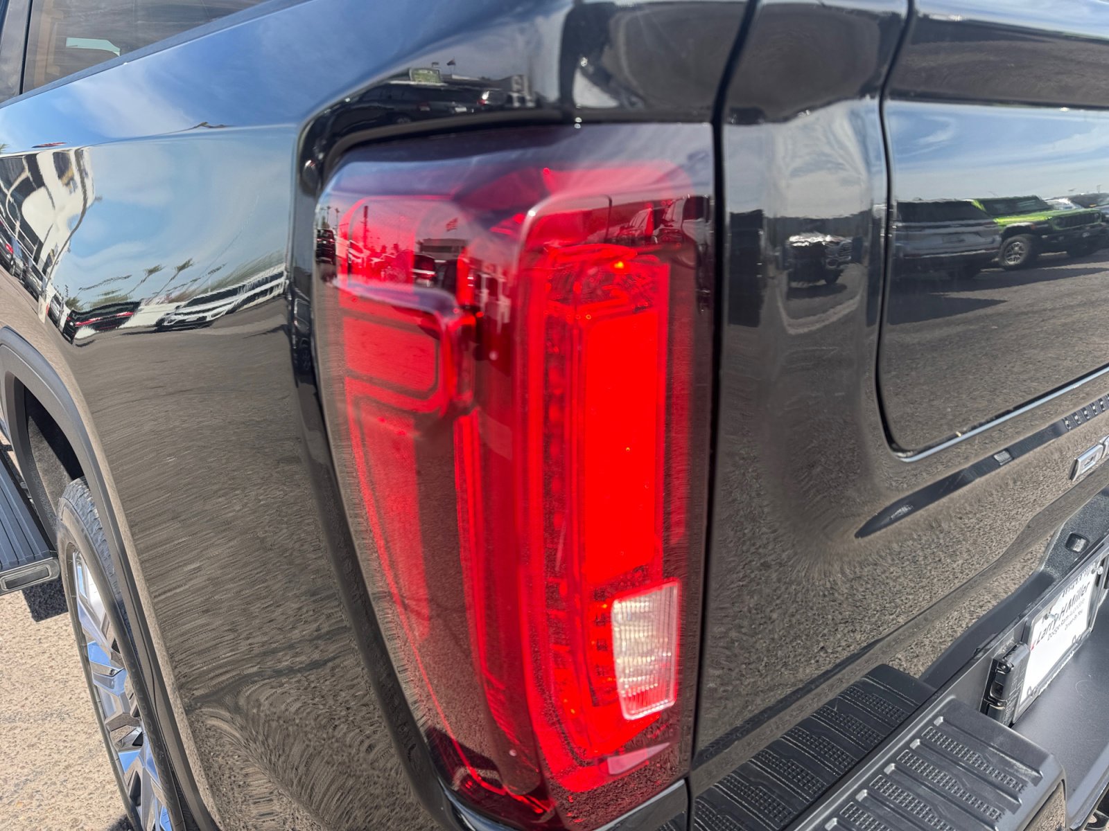 Used 2024 GMC Sierra 1500 Denali w/ Denali Reserve Package image 16