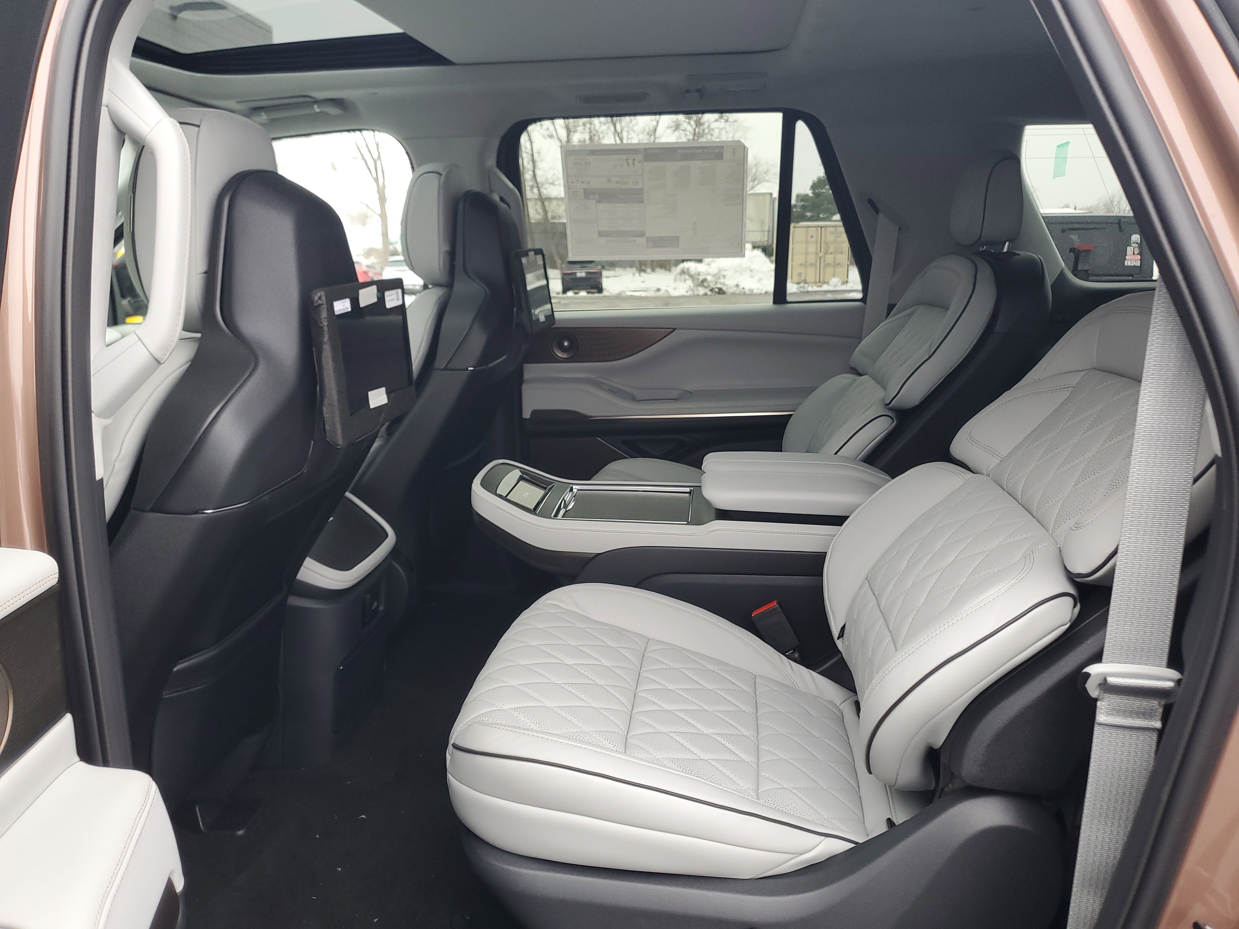 New 2025 Lincoln Navigator L Black Label image 27