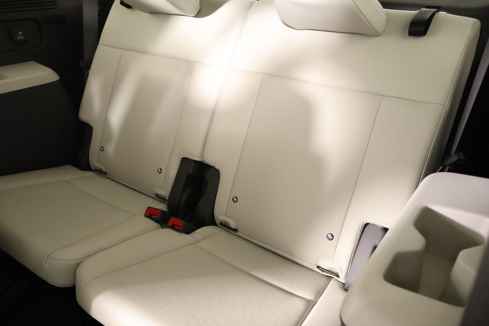 Used 2025 Hyundai Santa Fe Calligraphy image 13