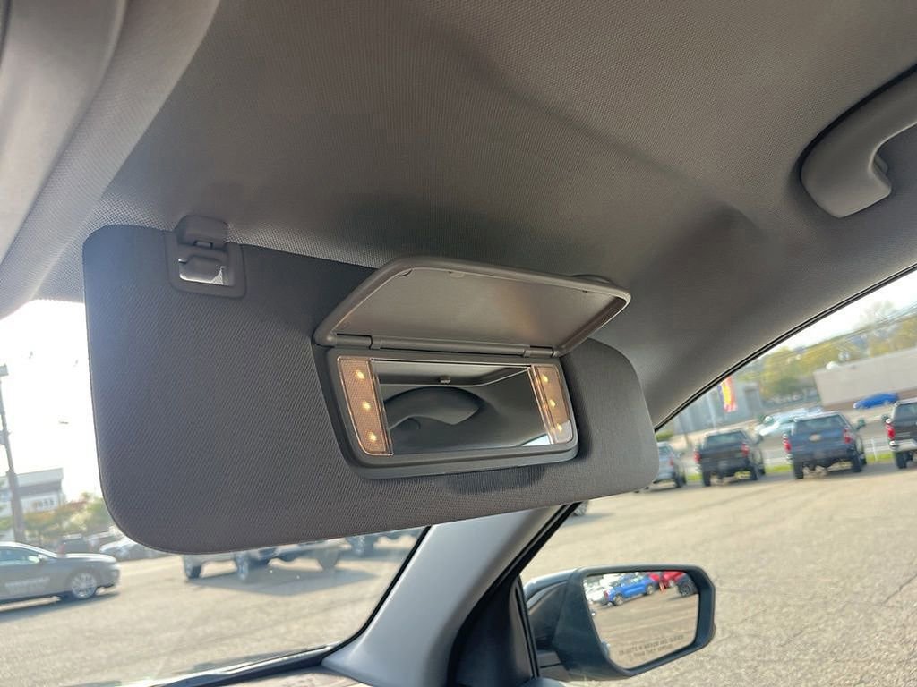 Used 2022 GMC Terrain SLE w/ Driver Convenience Package image 35