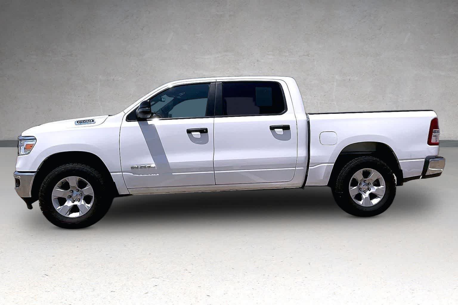 Used 2023 RAM 1500 Big Horn AWD/4WD image 3