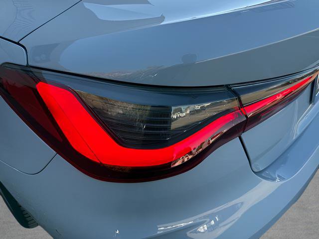 Used 2024 BMW M440i Convertible w/ Premium Package image 32