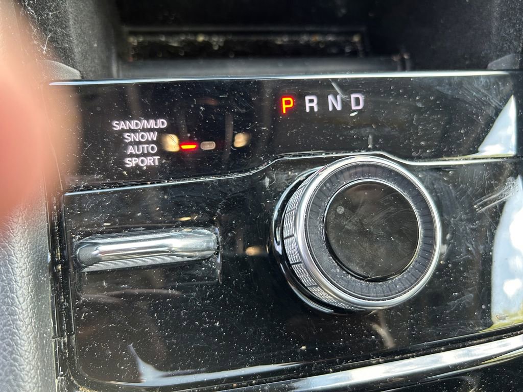 Certified 2022 Jeep Grand Cherokee L Limited AWD/4WD image 23