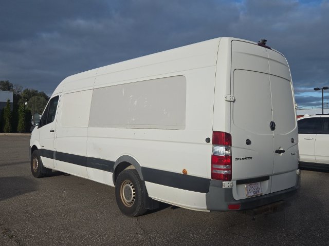 Used 2014 Mercedes-Benz Sprinter 2500 image 4
