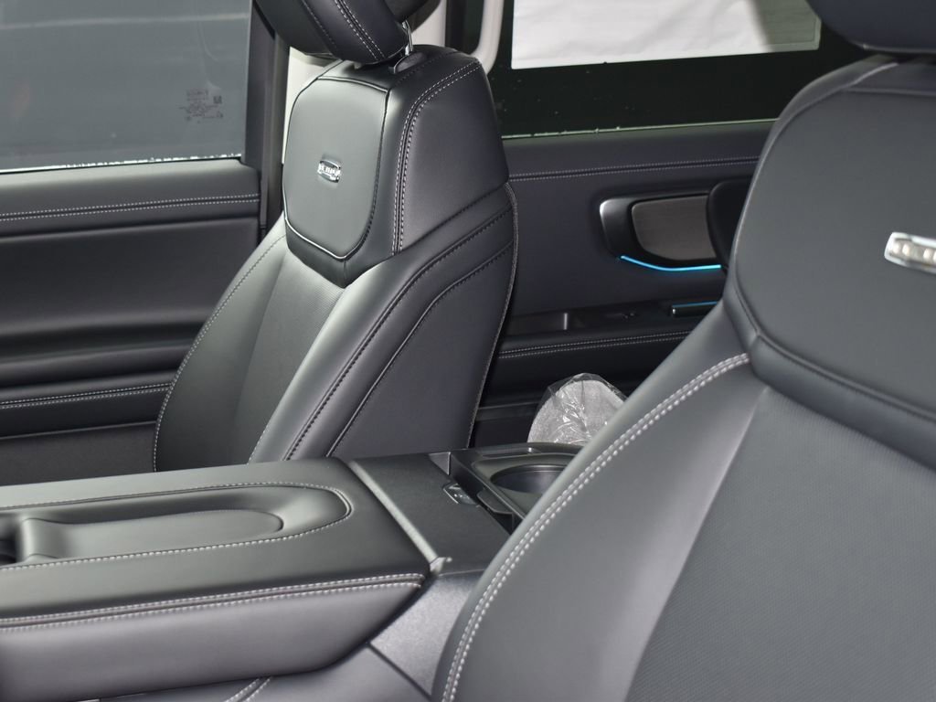 New 2026 Ford Expedition Platinum AWD/4WD image 10