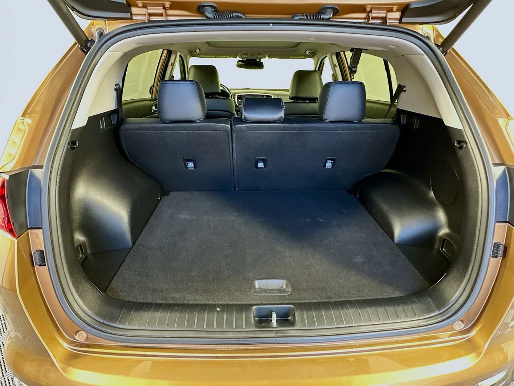 Used 2020 Kia Sportage EX w/ EX Technology Package FWD image 27