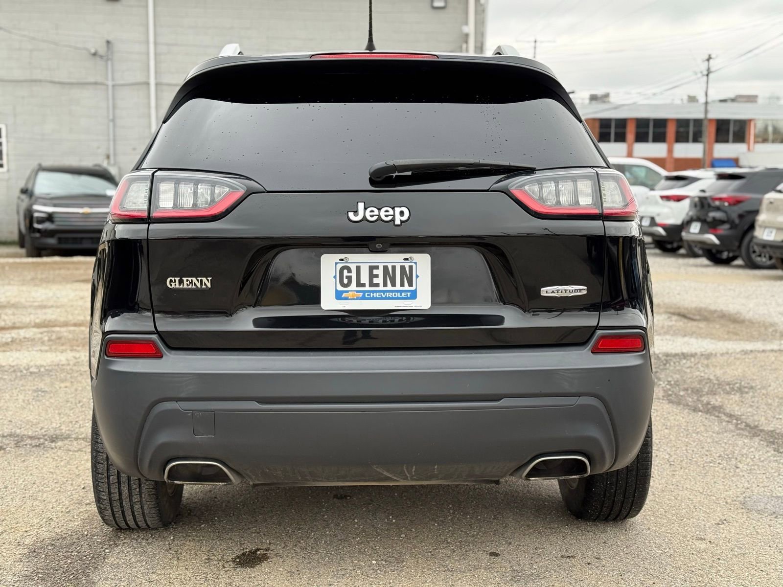 Used 2019 Jeep Cherokee Latitude w/ Popular Appearance Group image 6