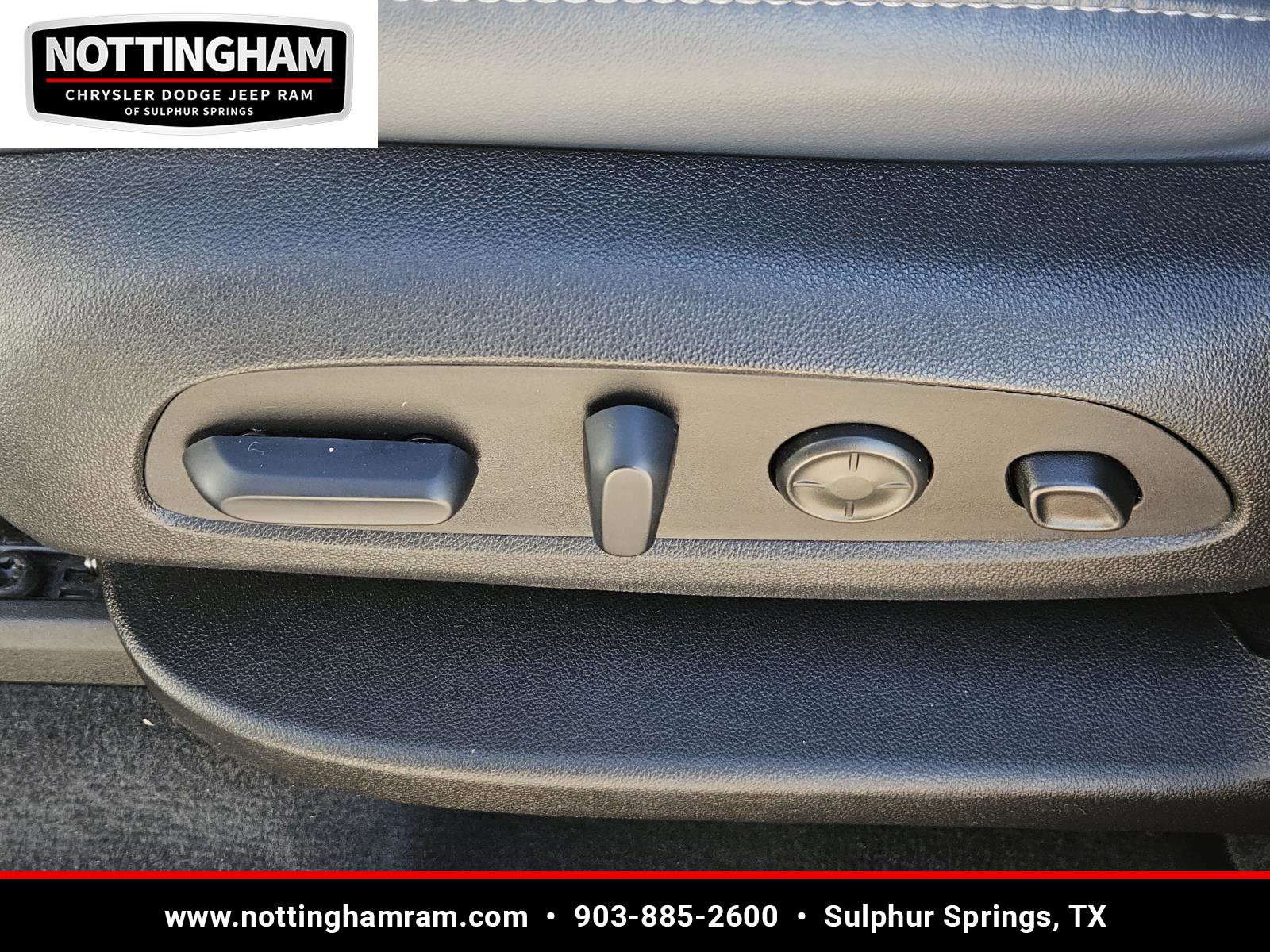 Used 2024 Buick Enclave Premium image 27