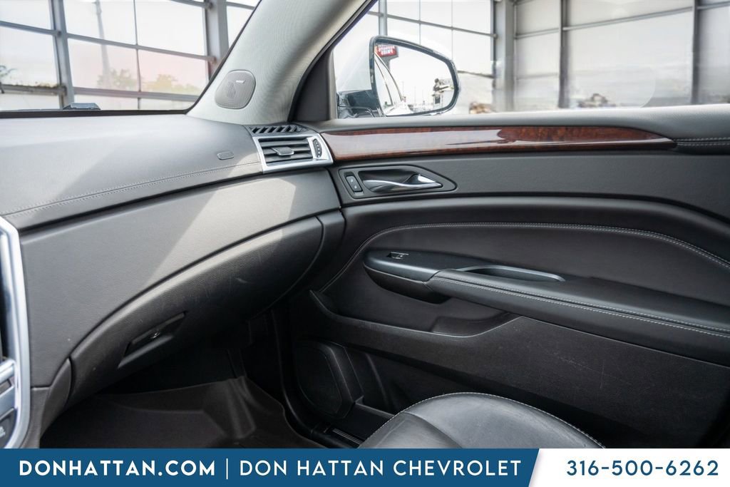 Used 2016 Cadillac SRX Luxury FWD image 15