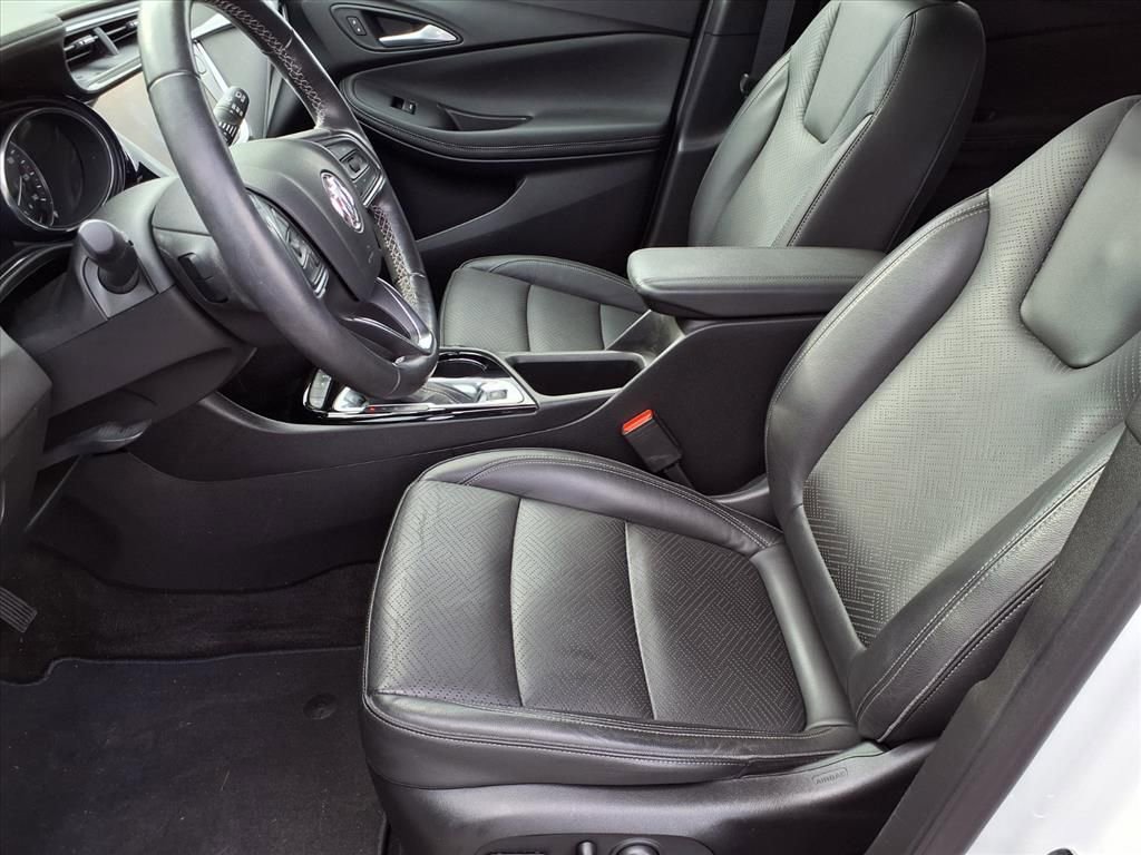 Certified 2020 Buick Encore GX Essence image 5