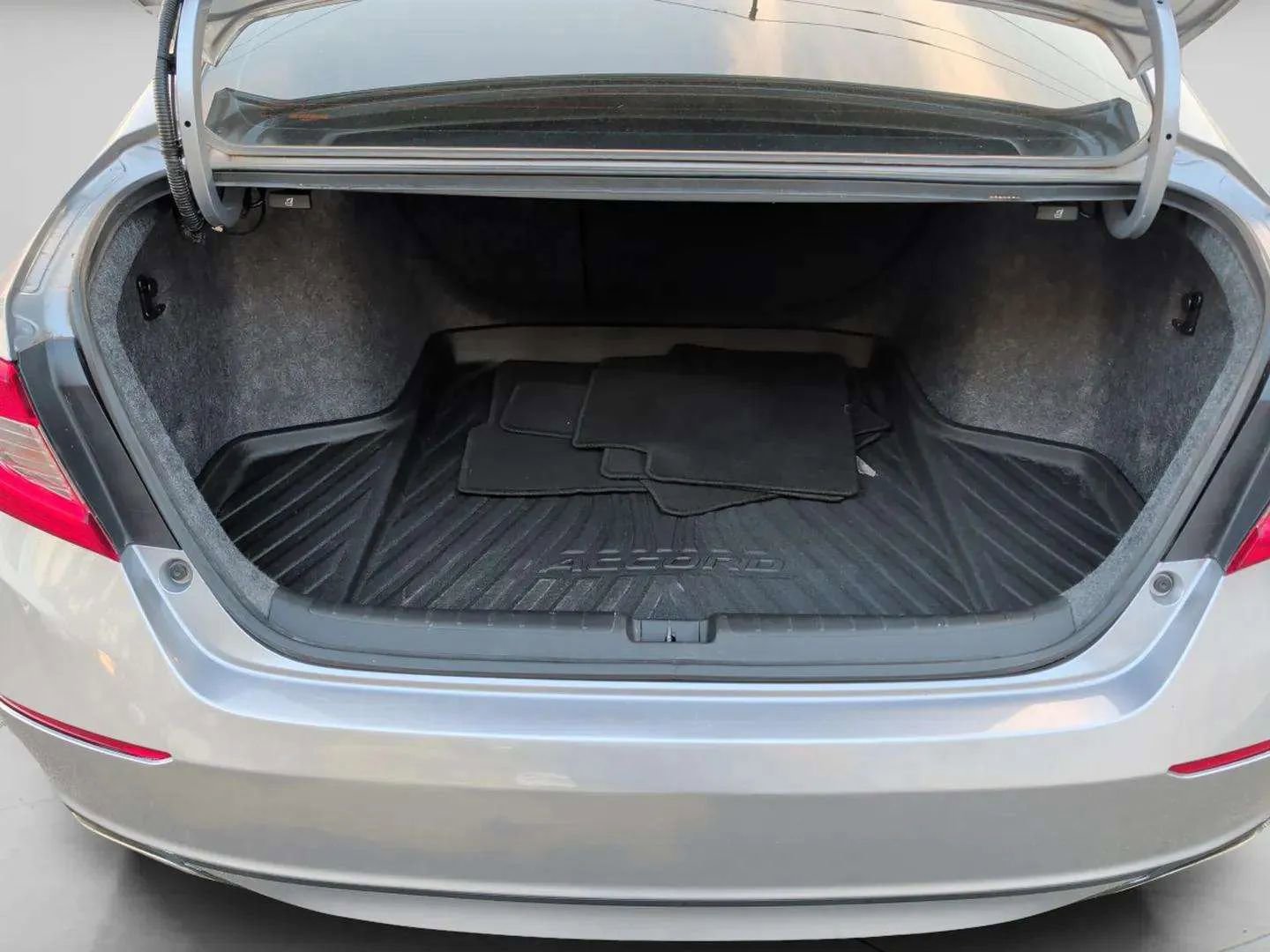 Used 2022 Honda Accord Sport image 14