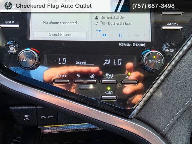 Used 2019 Toyota Camry SE image 18