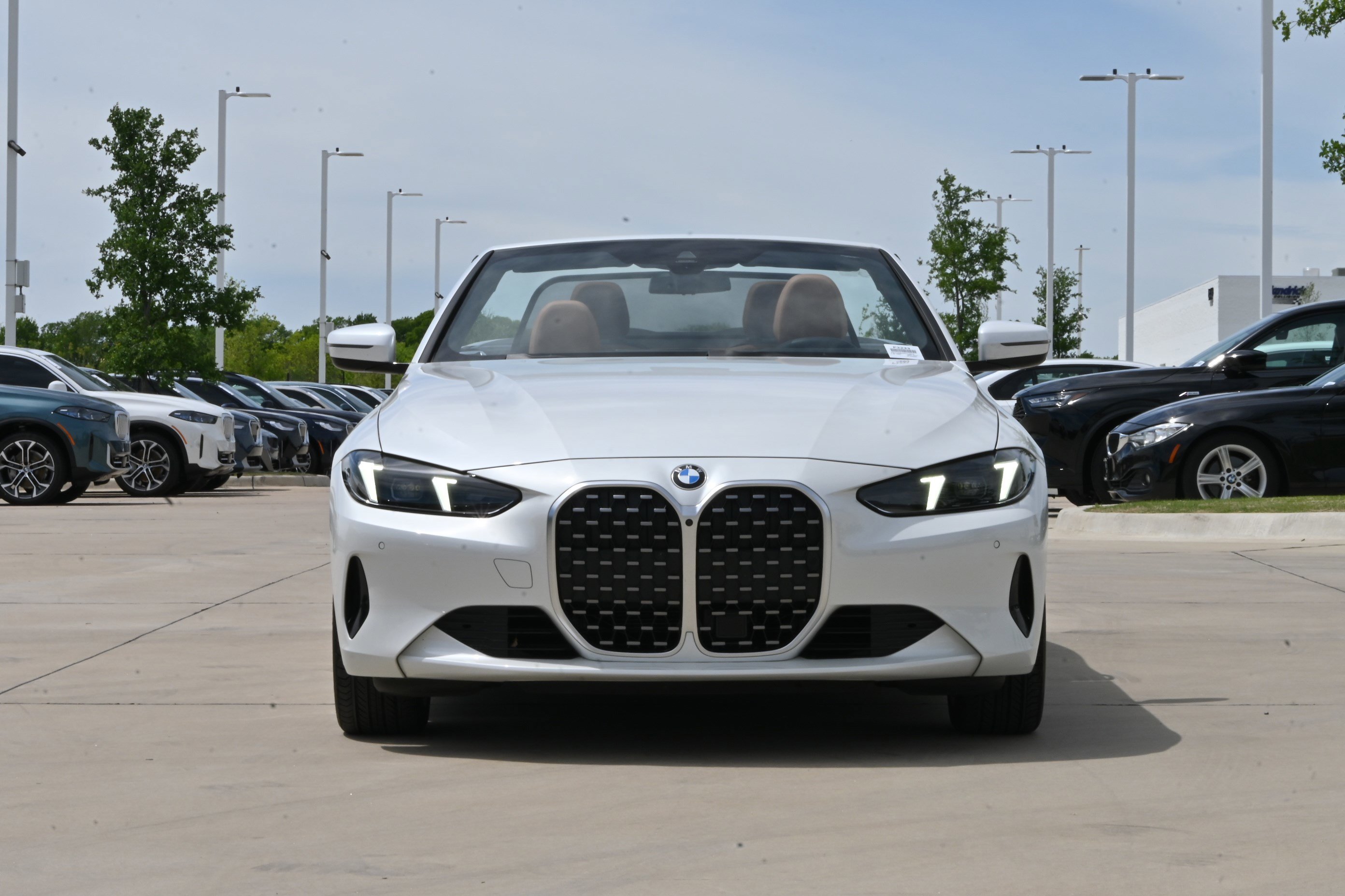 Certified 2025 BMW 430i Convertible RWD image 3