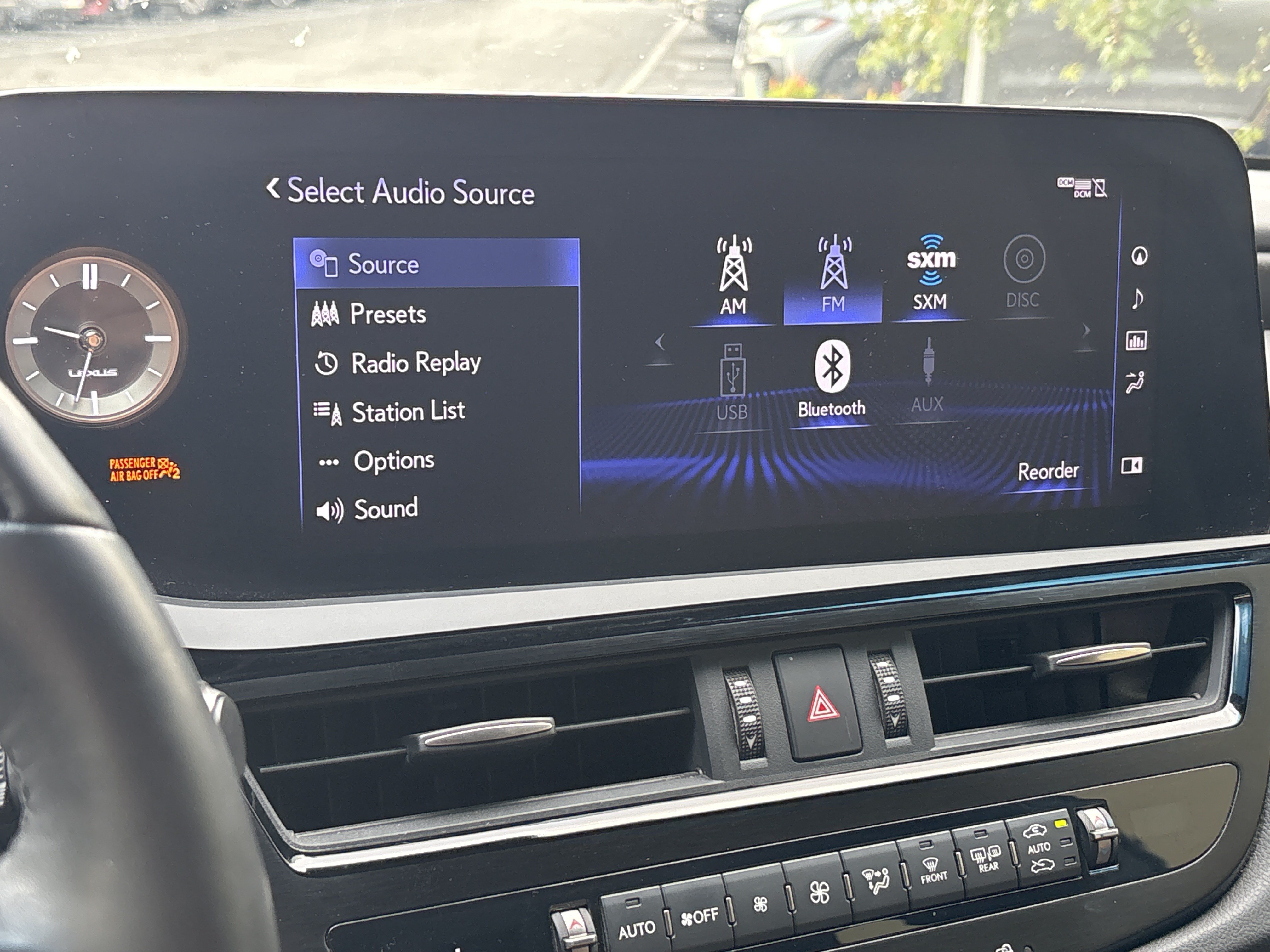 Certified 2022 Lexus ES 300h w/ Accessory Package 2 FWD image 23