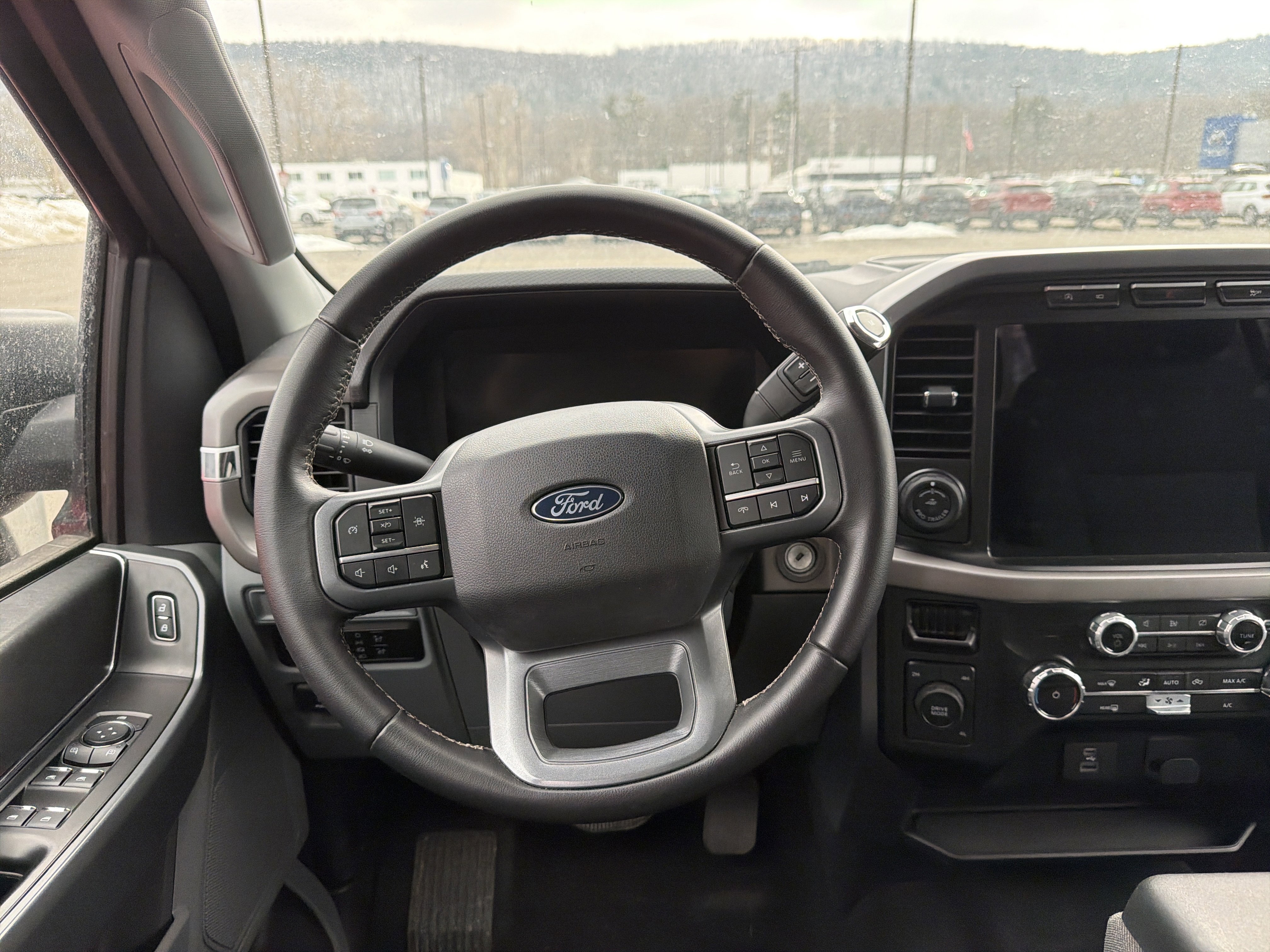 Used 2024 Ford F150 XLT image 19