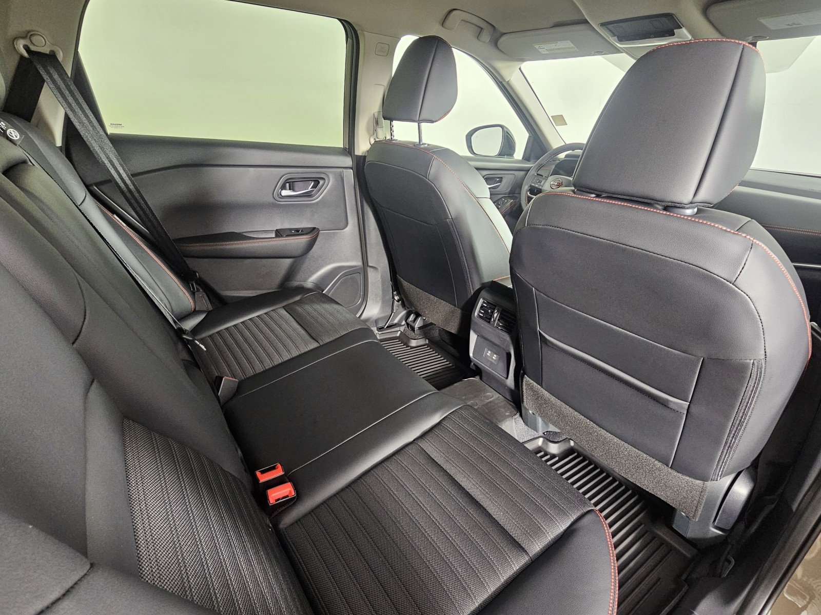 New 2026 Nissan Rogue SV image 17