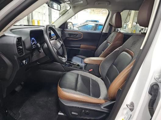 Used 2024 Ford Bronco Sport Outer Banks image 2