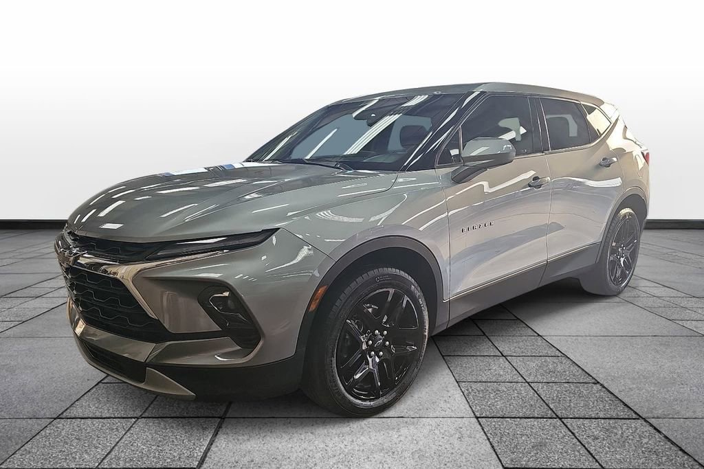 Used 2023 Chevrolet Blazer LT w/ Driver Confidence Package FWD image 1