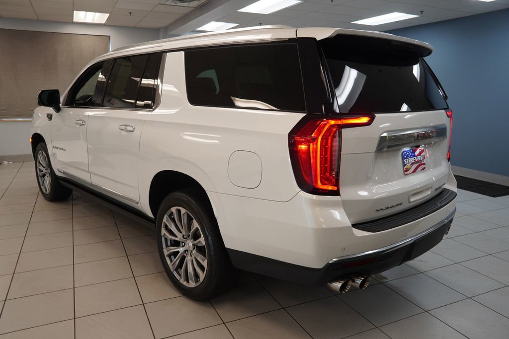 Used 2021 GMC Yukon XL Denali AWD/4WD image 10