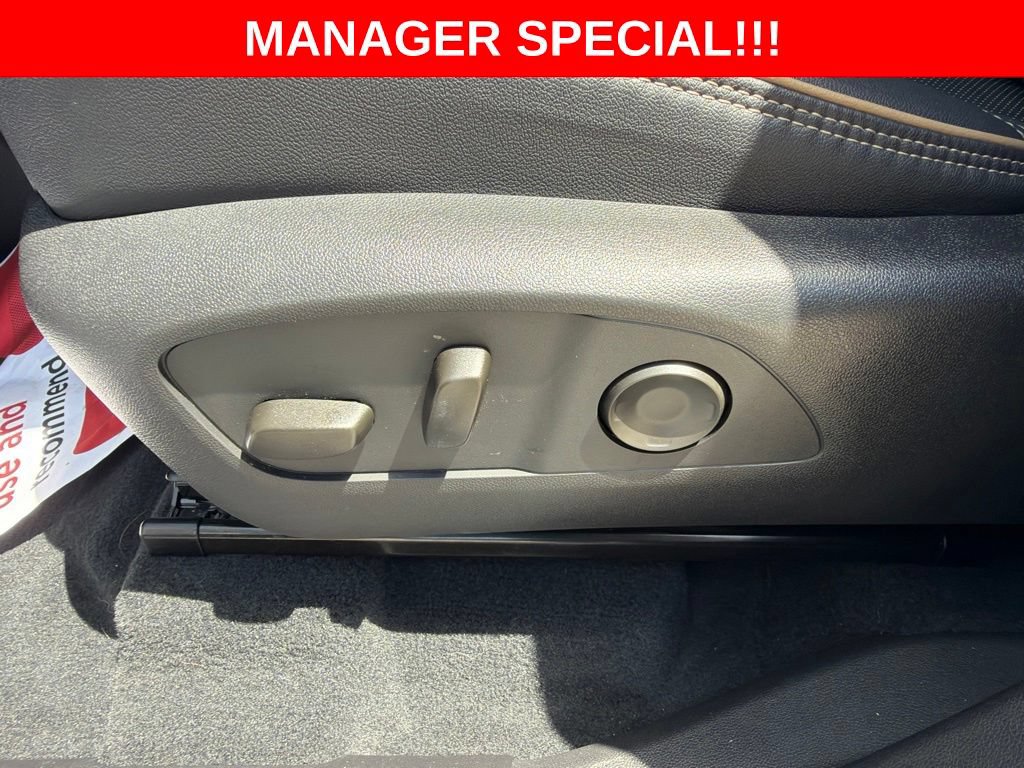 Used 2026 Chevrolet Traverse High Country AWD/4WD image 22