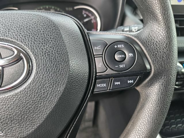 Used 2025 Toyota RAV4 XLE AWD/4WD image 21