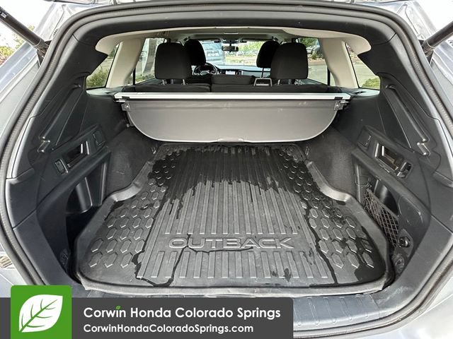 Used 2024 Subaru Outback Premium AWD/4WD image 27